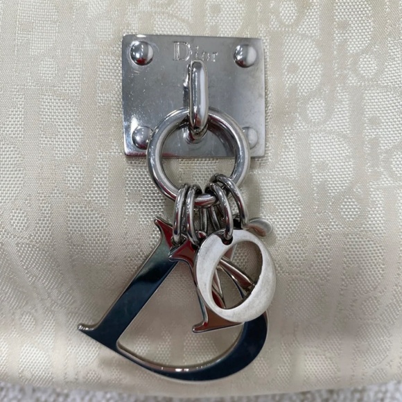 Authentic Christian Dior Oblique Cream White Pochette - Picture 12 of 14